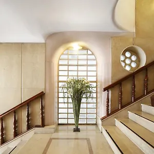 Hotel Monopole, Milano